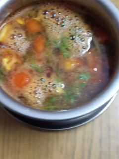 பருப்பு ரசம் (Paruppu rasam recipe in tamil) செய்முறை முக்கிய புகைப்படம்