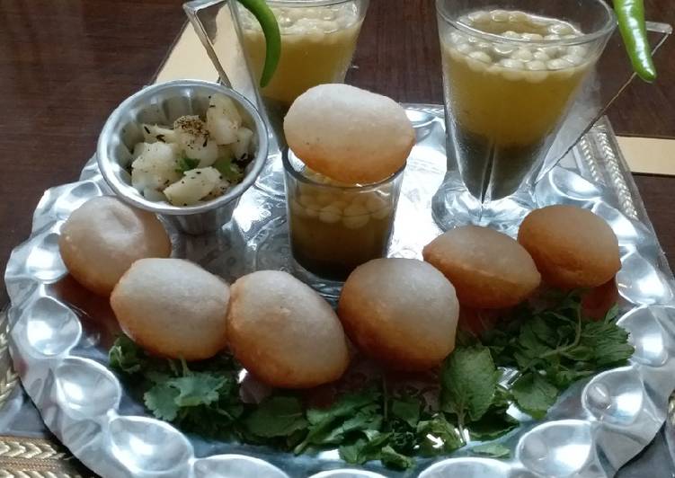 Recipe of Any-night-of-the-week Spicy Golgappe Shots