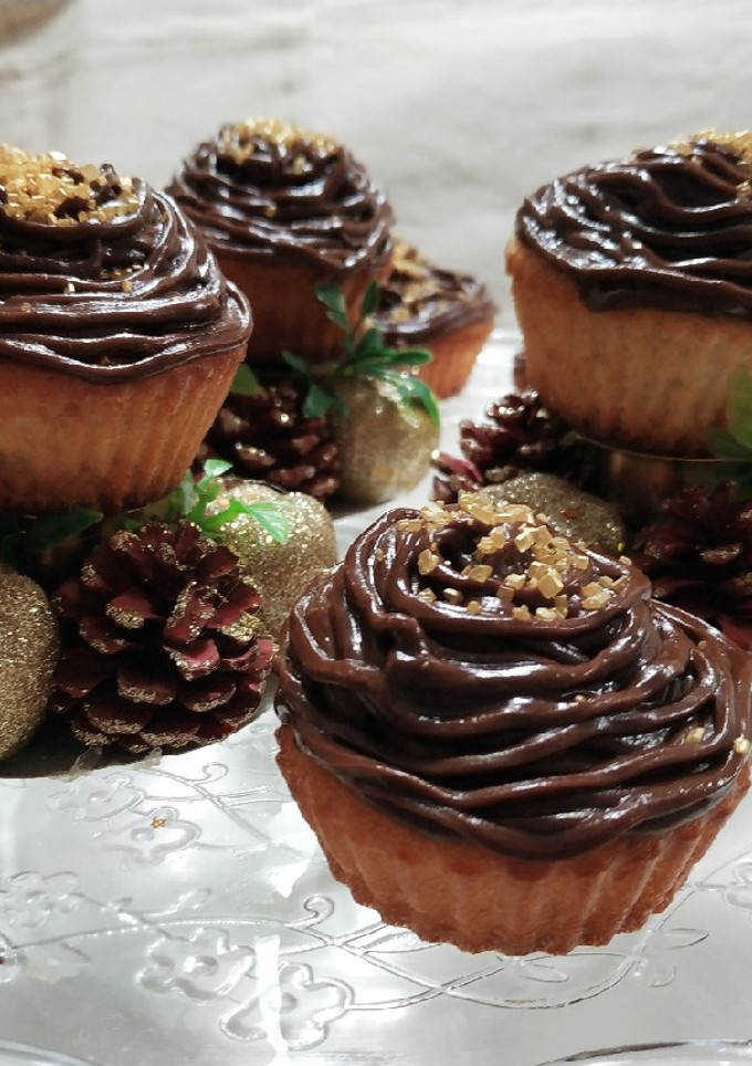 Foto principal de Magdalenas cubiertas de chocolate para Navidad