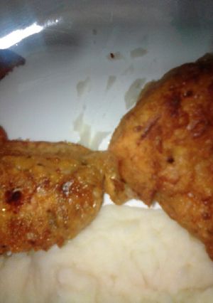 Una foto de Alitas de pollo fritas al estilo kfc