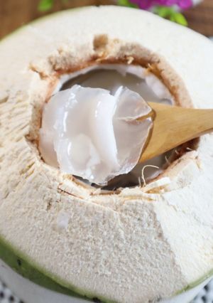 รูปของ วุ้นมะพร้าวในลูกมะพร้าว
