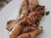 Una foto de calamares a la plancha