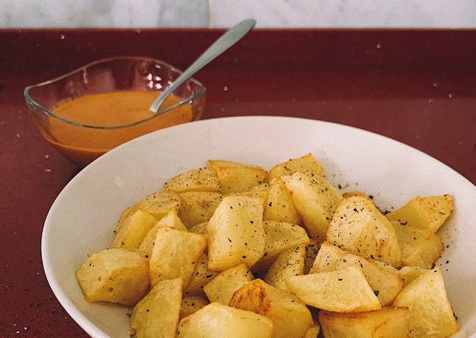 Patatas bravas con salsa casera Receta de Marina González- Cookpad