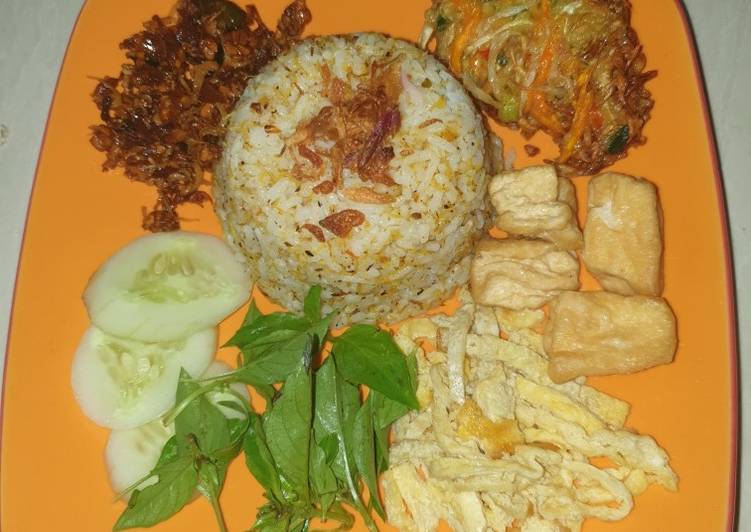 Nasi Ulam Betawi