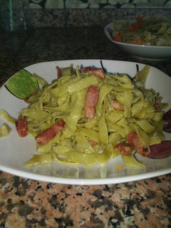 Una foto de Nidos de espinacas con bacon