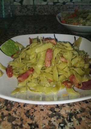 Una foto de Nidos de espinacas con bacon
