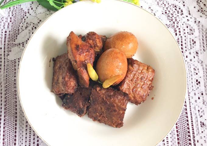 Bagaimana cara membuat Baceman Tahu Tempe Telur  sempurna