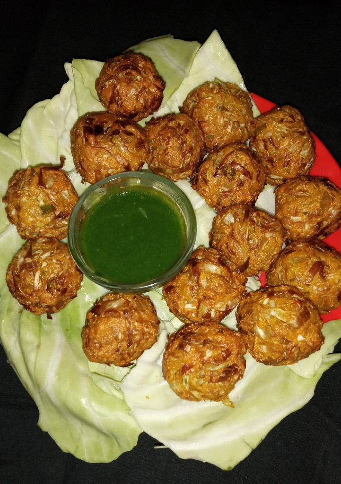 पत्ता गोभी के कोफ्ते(Patta gobhi ke kofte recipe in Hindi) रेसिपी मुख्य फोटो