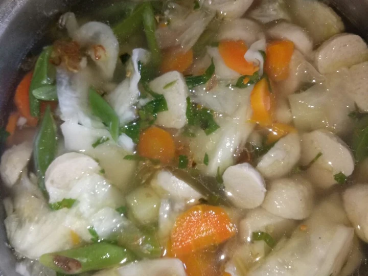 Cara Gampang Membikin Resep Sayur sop baso ayam yang Menggugah Selera Anti Ribet, Lezat