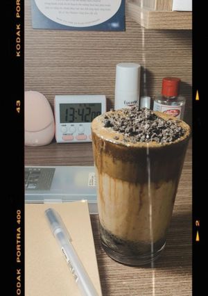 Hình của món Oreo Dalgona Coffee.