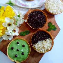 A picture of Martabak Imut (marmut).