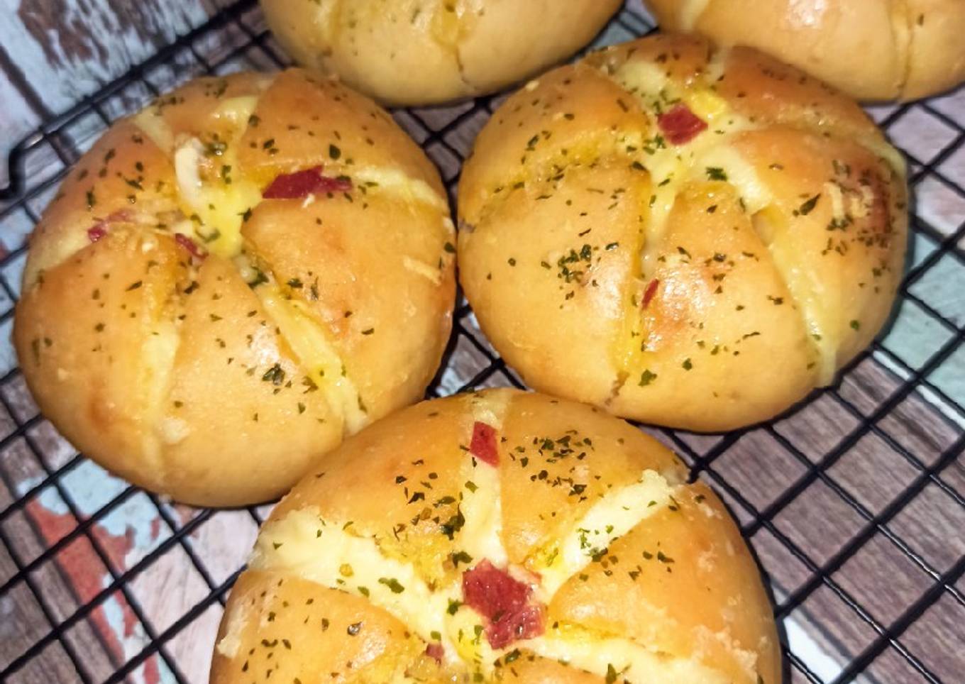 Korean Garlic Cheese Bread (Biga Method)