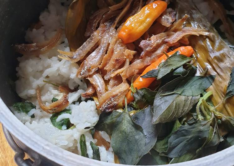 Resep Nasi Liwet Kastrol Teri Kemangi Khas Sunda Anti Gagal