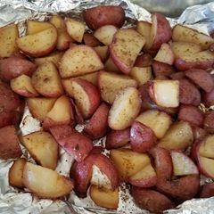 A picture of Rosemary & Garlic Red skin potatos.