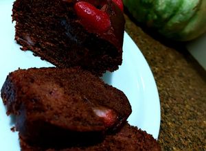 Foto de Bolo de Cacau e Morangos (Plumcake cacao e fragole)