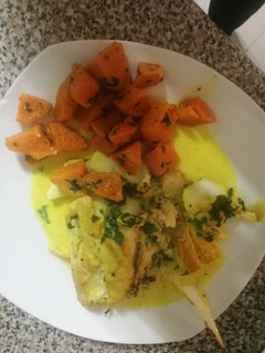 Una foto de Bacalao Skrei con mostaza y leche de coco