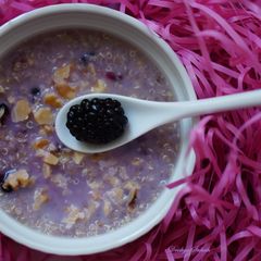 A picture of Quinoa - Berry Porridge.