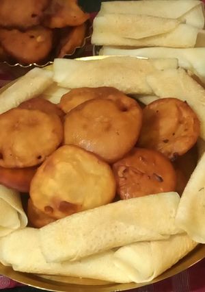 তেলের পিঠে (Teler Pithe Recipe In Bengali) রেসিপির প্রধান ছবি