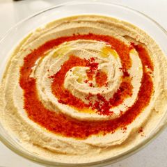 A picture of Hummus.