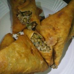 A picture of Samosa ndengu.