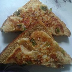 A picture of Dahi Suji toast.