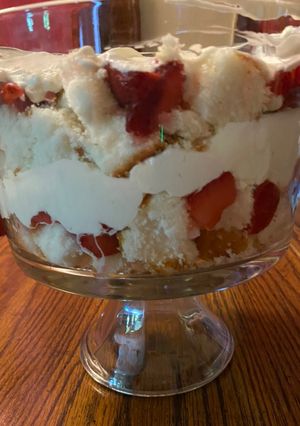 A picture of Easy strawberry shortcake.