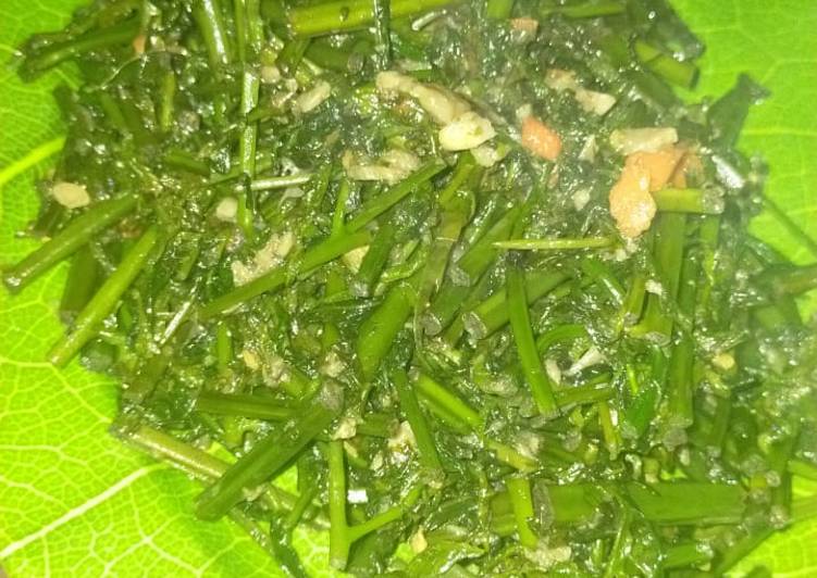 Tumis Sayur Paku Ala Niken