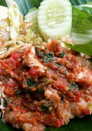 Foto resep Ayam Geprek Sambal Sari Laut | Kemangi