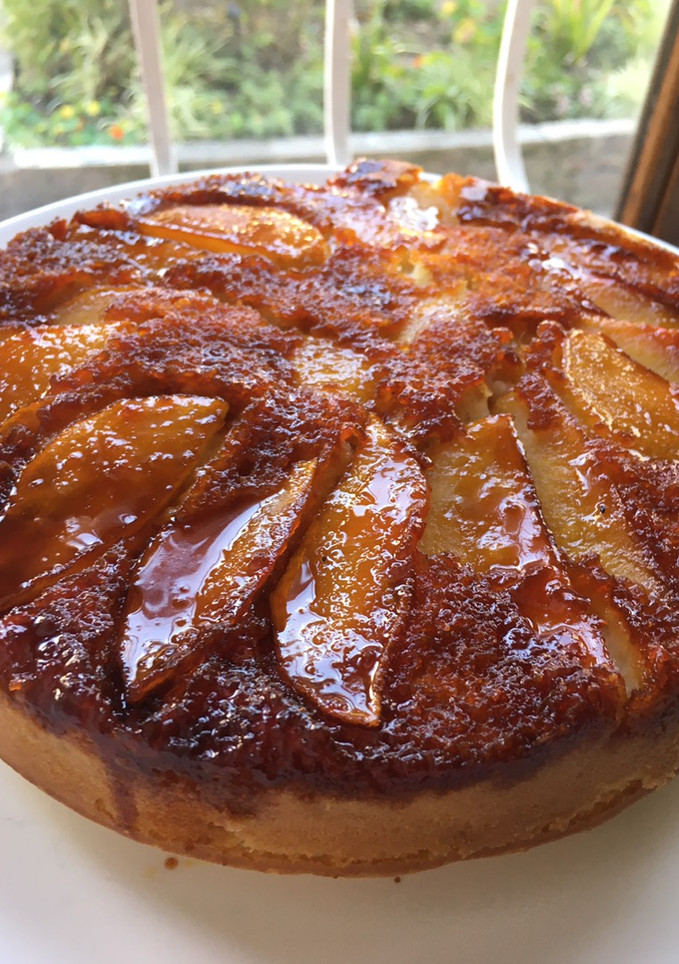 Una foto de Tarta de manzana invertida 🍎