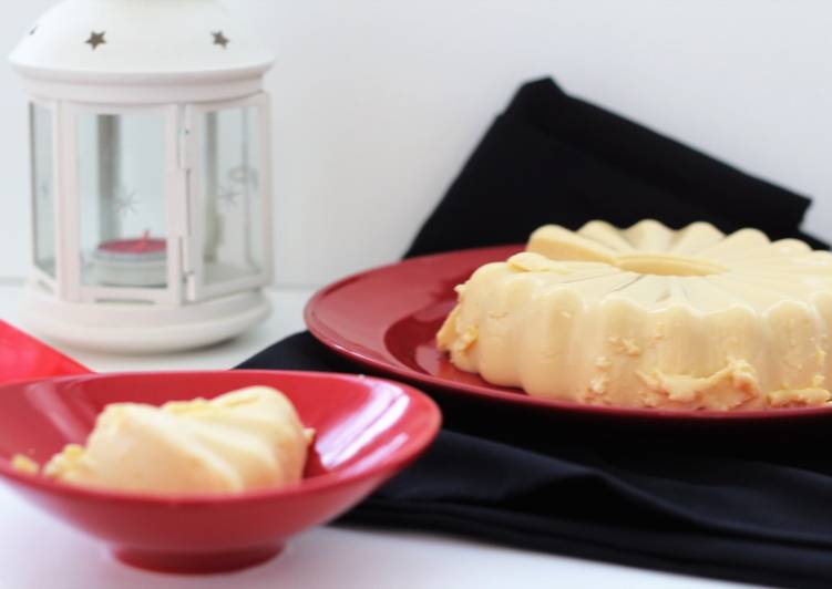 Pudim de chocolate branco