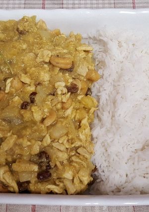 Una foto de Pollo al curry con jengibre
