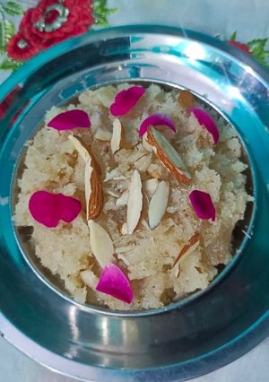 नारियल का हलवा रेसिपी मुख्य फोटो