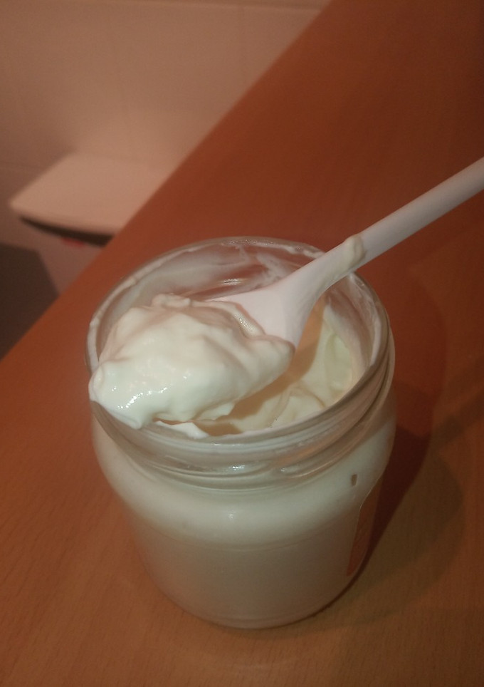 Una foto de Yogurt griego de pera