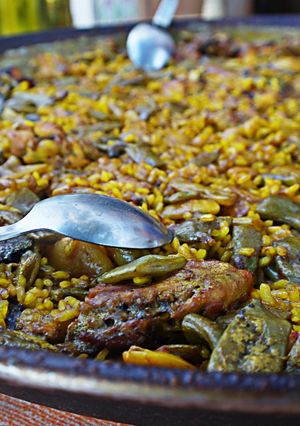 Una foto de Paella Valenciana (Video-Receta)