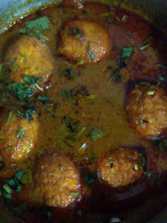 अंडा करी (anda curry recipe in Hindi) रेसिपी मुख्य फोटो