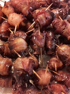 Una foto de Delicias de Elche al horno (dátiles con bacon) ¡Puro vicio!