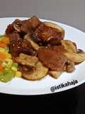 706. Teriyaki Saikoro Beef dengan Champignon