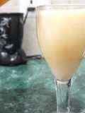 Green tea mango smoothie
