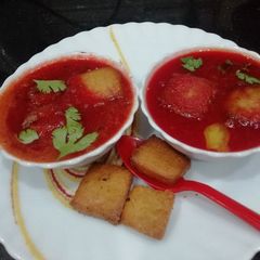 A picture of Tomato & Beetroot Soup.