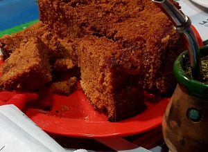Una foto de Pan de miel y te negro. Receta familiar antigua