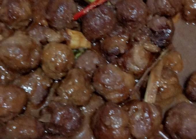 Semur Bola bola daging