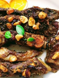 Pácolt sertés csontos tarja, és oldalas 🍹🍹 recept fotója