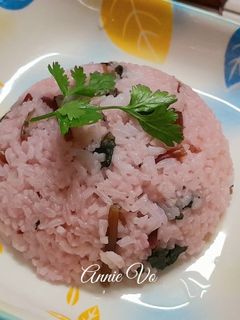 Hình của món Cơm rang rau dền đỏ.