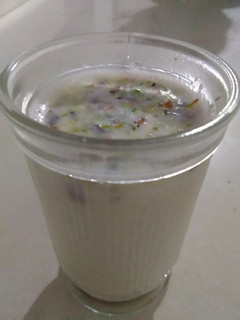 મસાલા દૂધ (Masala Dudh Recipe In Gujarati) રેસીપી મુખ્ય ફોટો