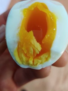 A picture of Jammy soft boiled eggs.