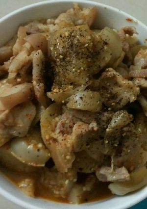 Hình của món Cà trắng kho thịt heo.