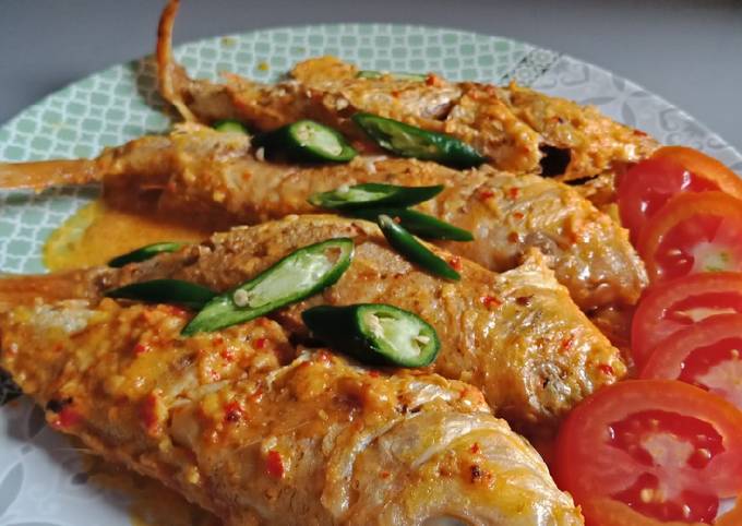 Resep Ikan Bumbu Rujak Oleh Laksmi Handayani Cookpad 