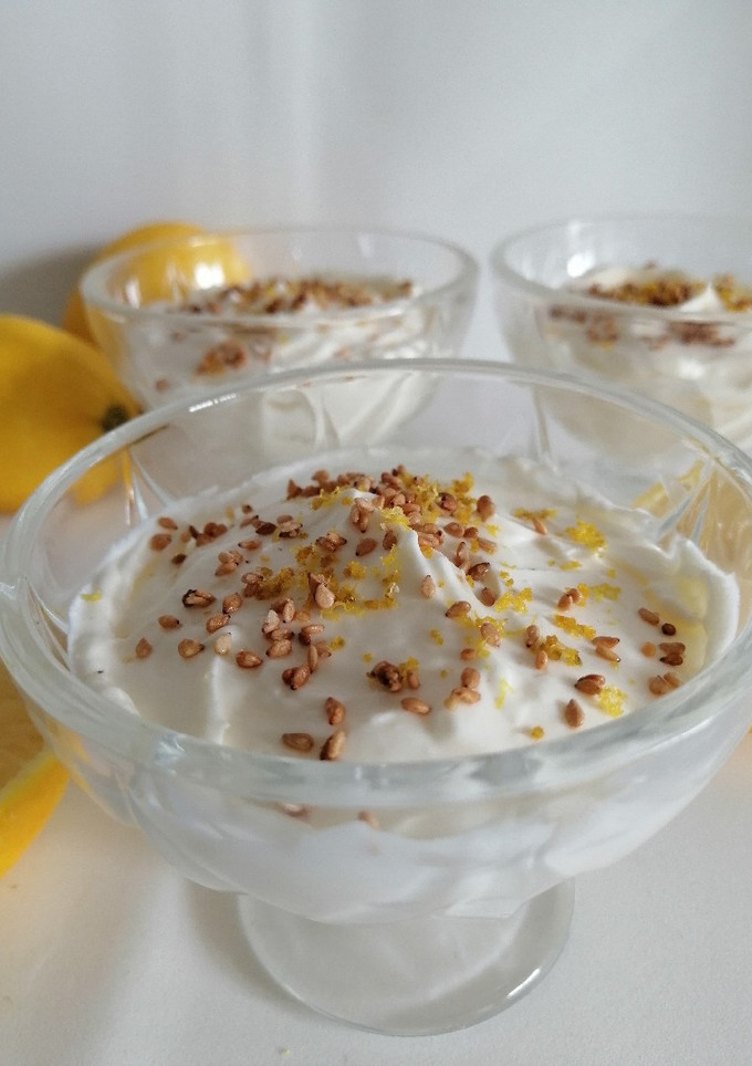 Una foto de Mousse de limón
