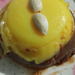 A picture of Custard choco coffee pudding.