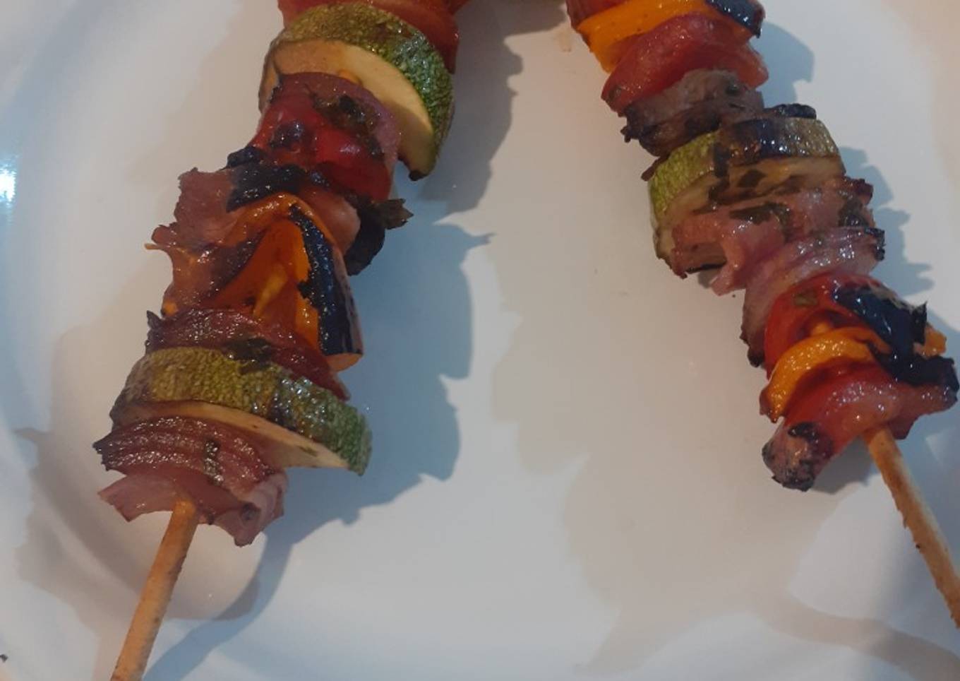 Brochetas de res